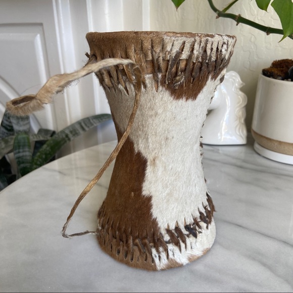 VINTAGE • African Hand Drum Malawian Beautiful Leather Craft Handmade Instrument - Picture 3 of 4